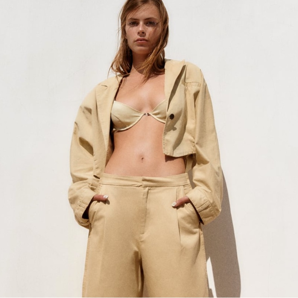 Zara NWT Beige Crop Blazer size Large - Picture 1 of 5